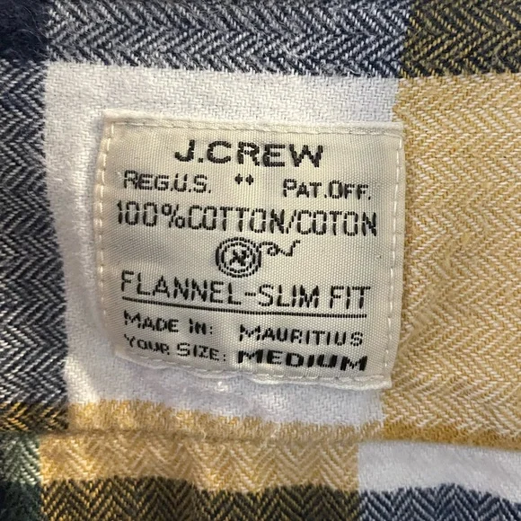 J.Crew Flannel Slim Fit Button up Size Medium. 100% Cotton - Picture 2 of 3